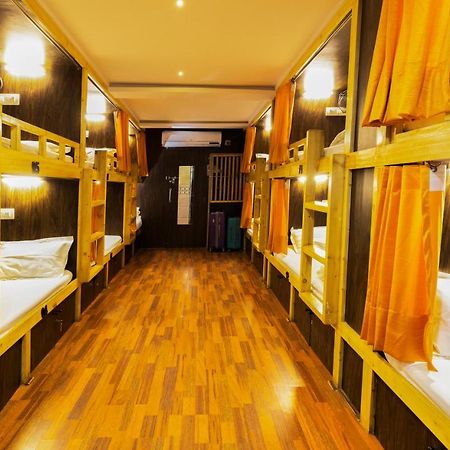 Sunrise Dormitory Hostel Mumbai Exterior photo