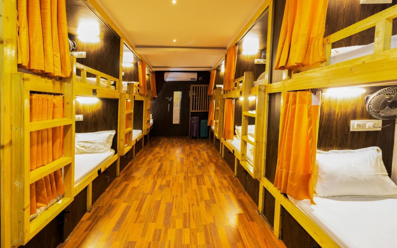 Sunrise Dormitory Hostel Mumbai Exterior photo